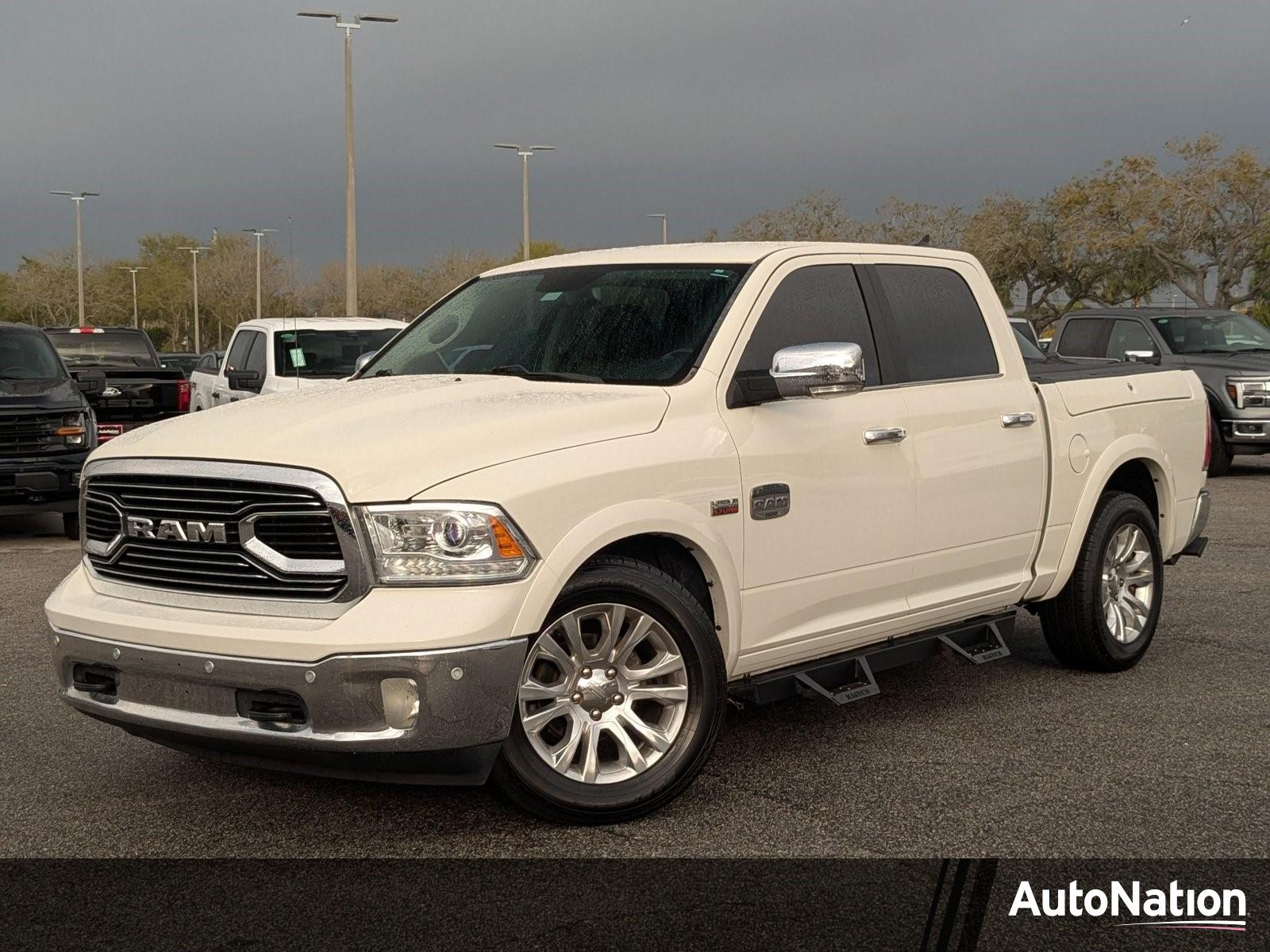 2017 Ram 1500 Vehicle Photo in St. Petersburg, FL 33713