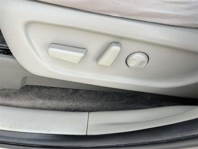 2016 Kia Sedona Vehicle Photo in ALCOA, TN 37701-3235