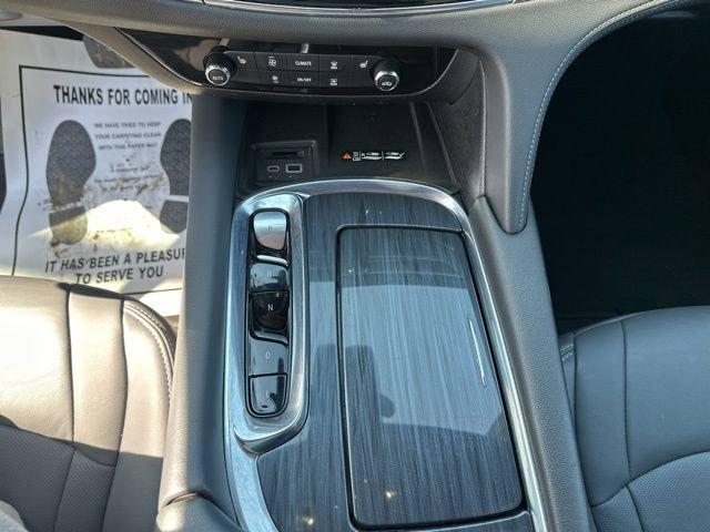2022 Buick Enclave Vehicle Photo in MEDINA, OH 44256-9631