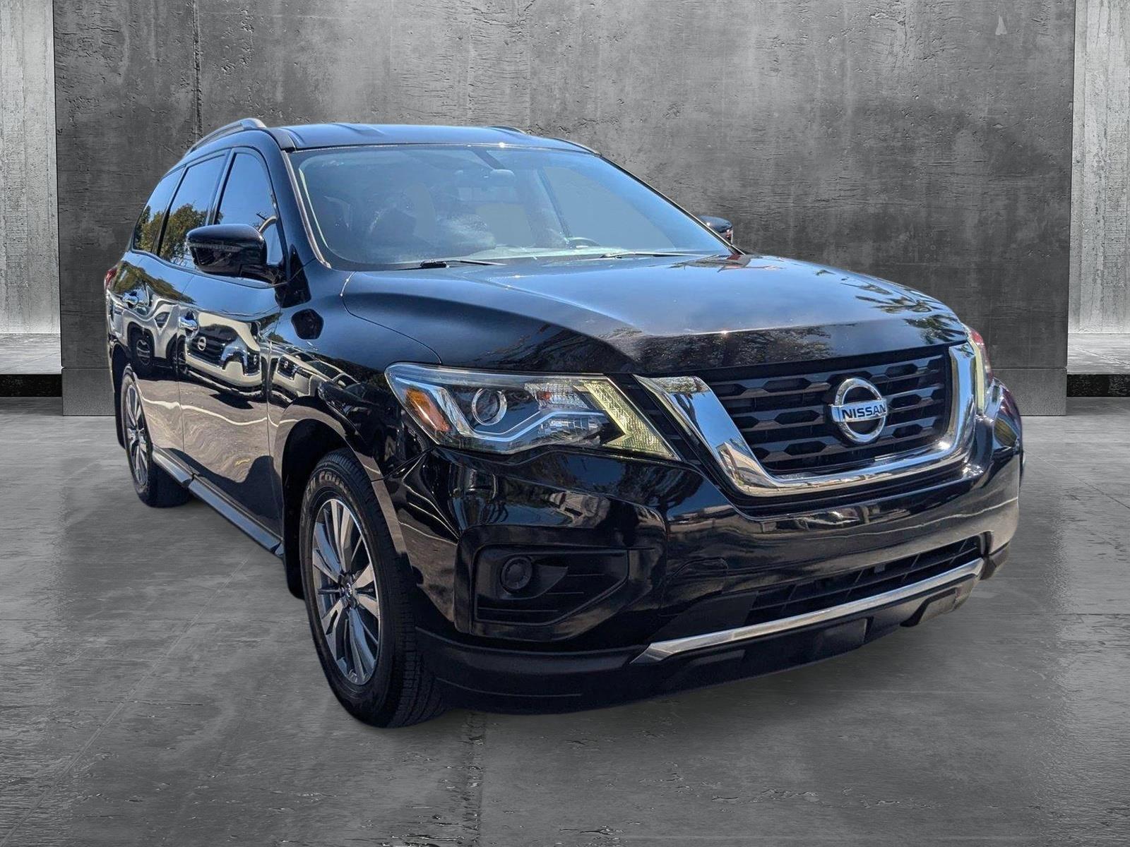 2019 Nissan Pathfinder Vehicle Photo in Miami, FL 33135