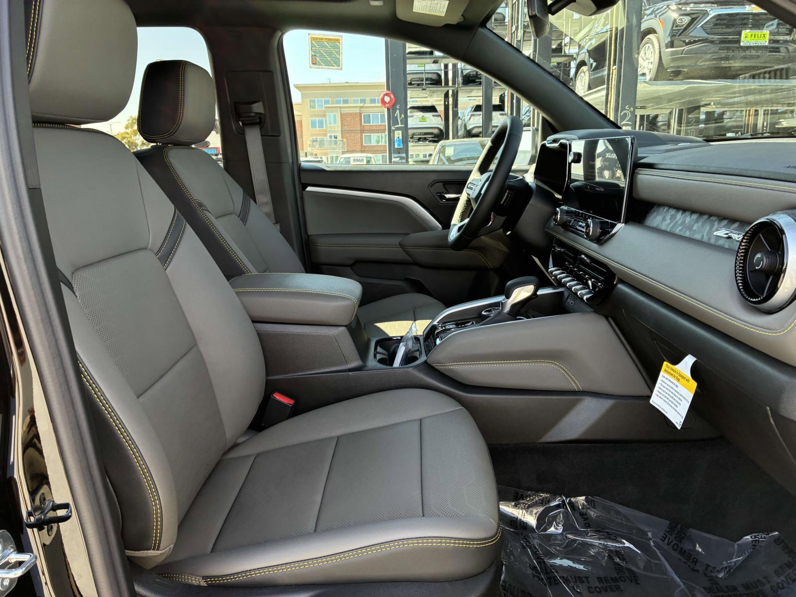 2025 Chevrolet Colorado Vehicle Photo in LOS ANGELES, CA 90007-3794