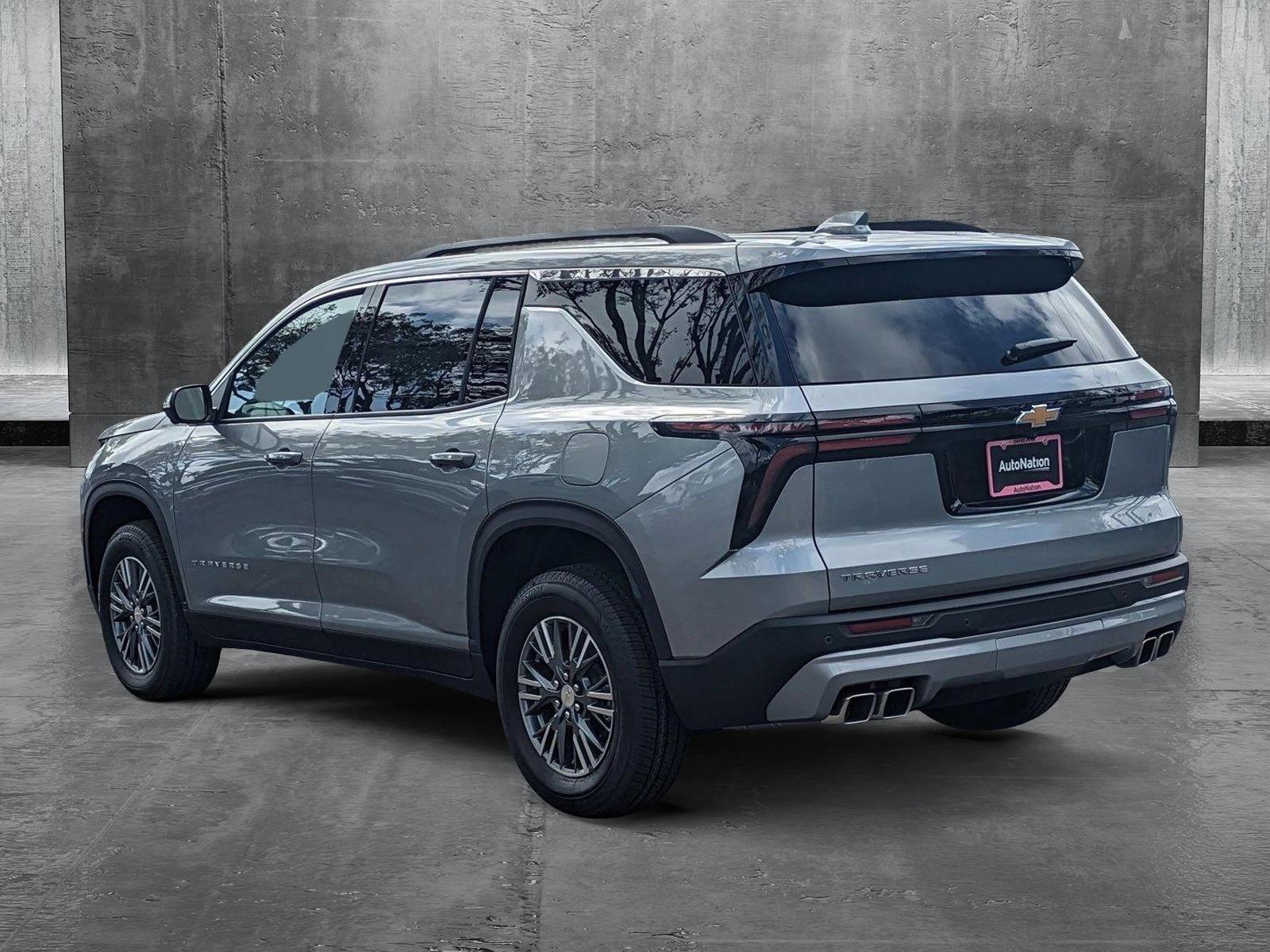2025 Chevrolet Traverse Vehicle Photo in GREENACRES, FL 33463-3207