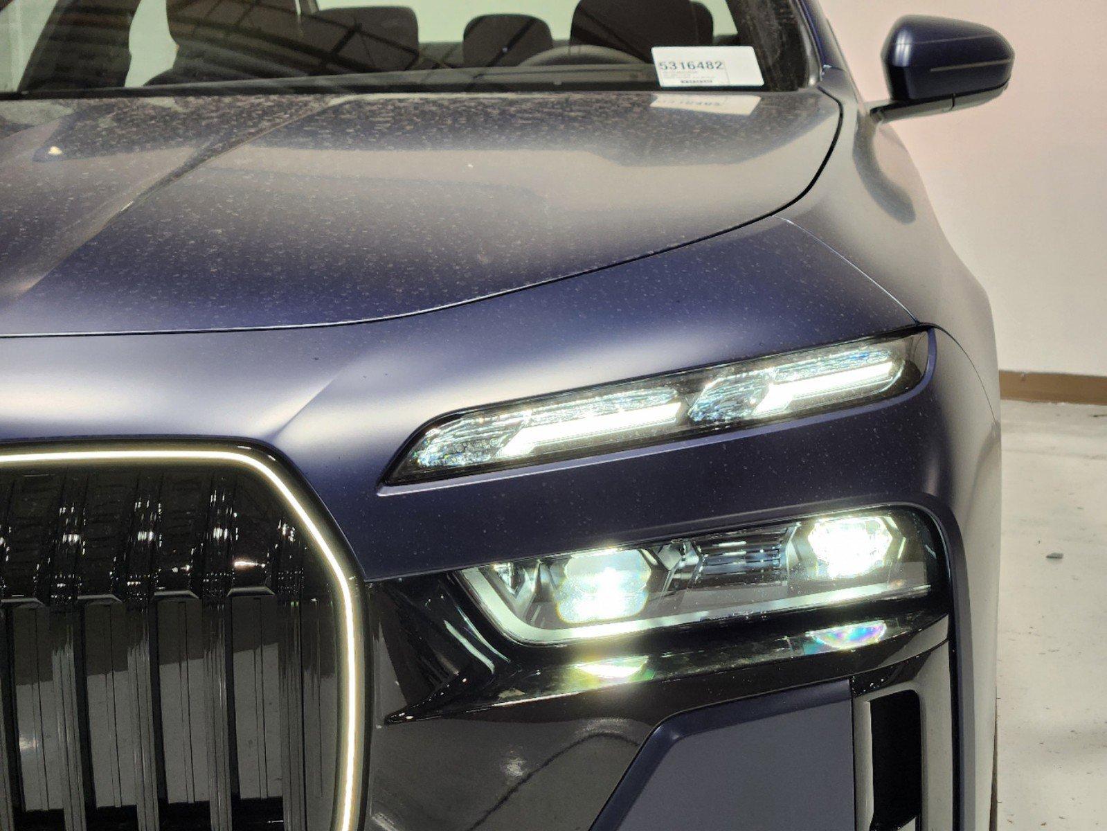 2025 BMW i7 Vehicle Photo in GRAPEVINE, TX 76051