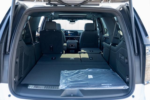 2025 Chevrolet Suburban Vehicle Photo in PLYMOUTH, MA 02360-4801