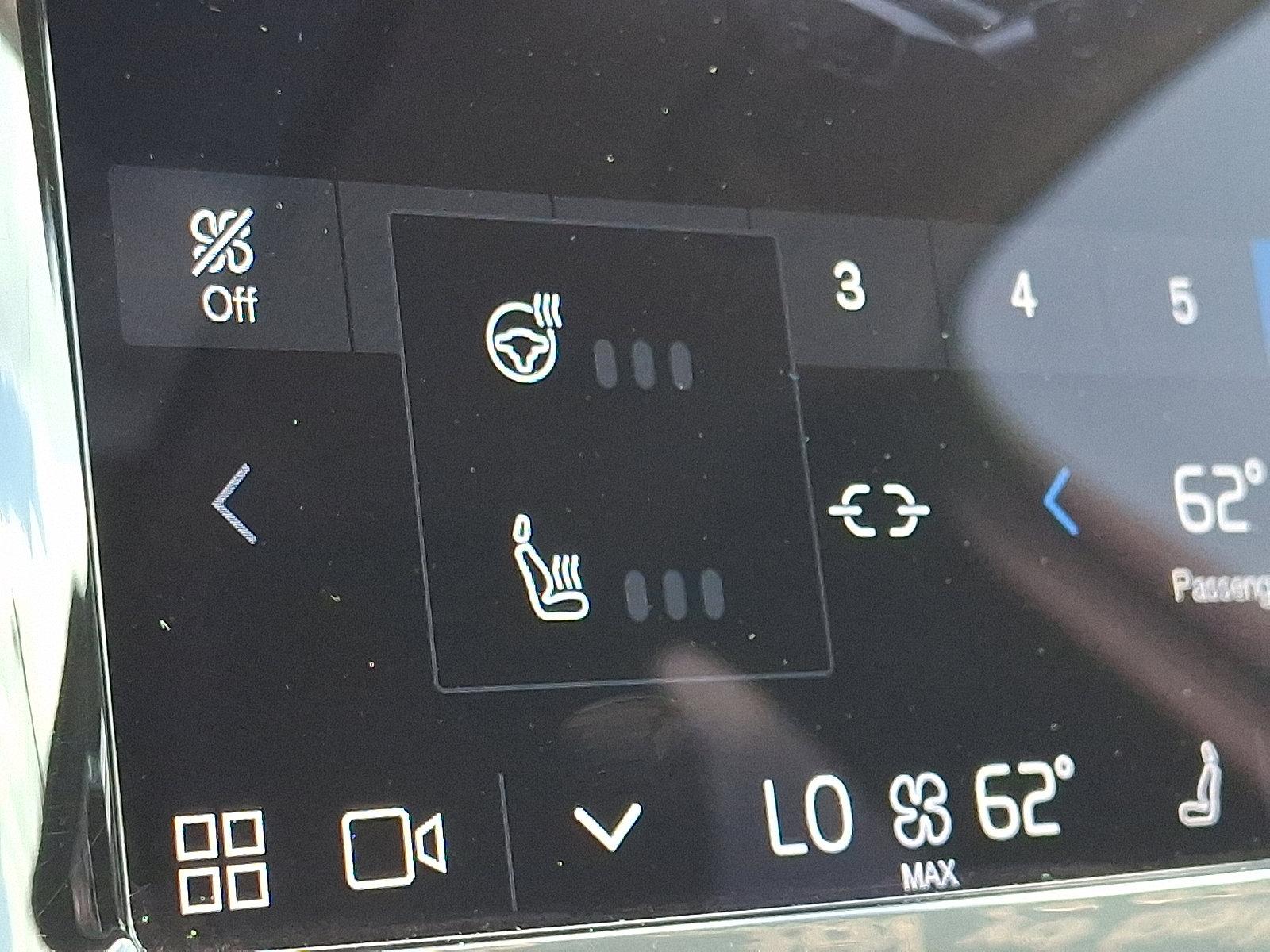 2022 Volvo XC60 Vehicle Photo in Trevose, PA 19053