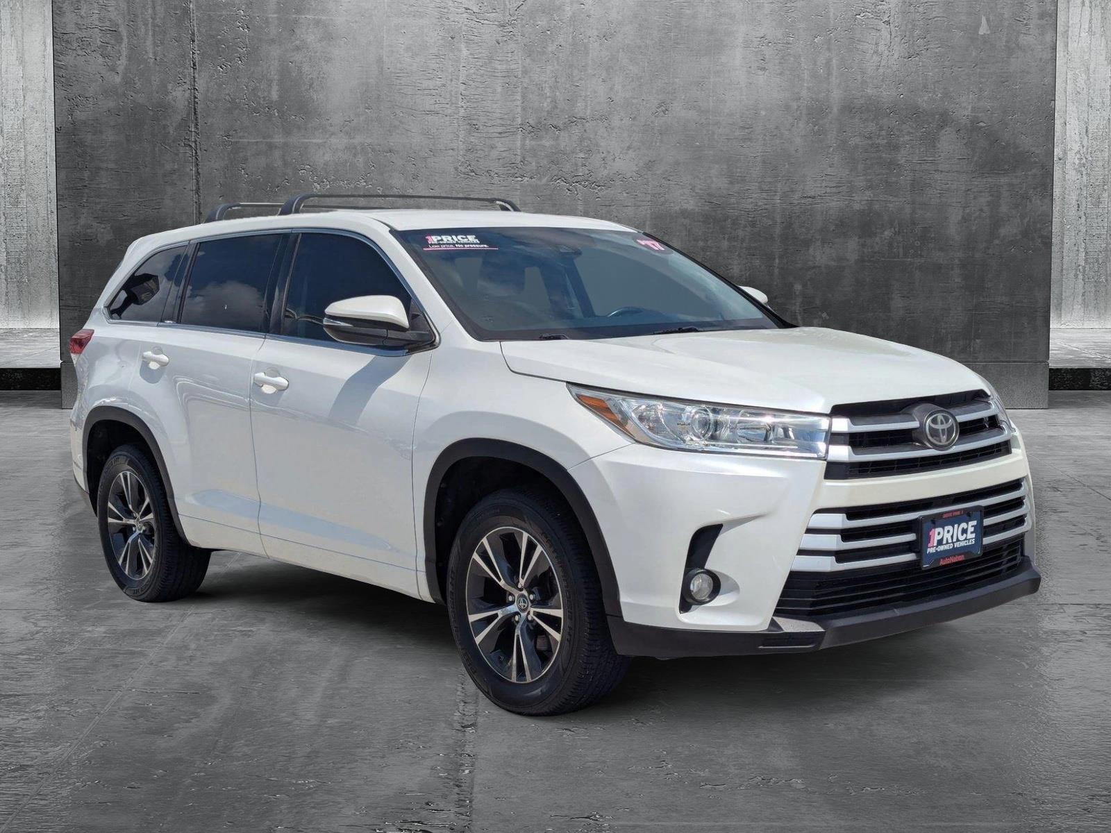 2017 Toyota Highlander Vehicle Photo in Corpus Christi, TX 78415