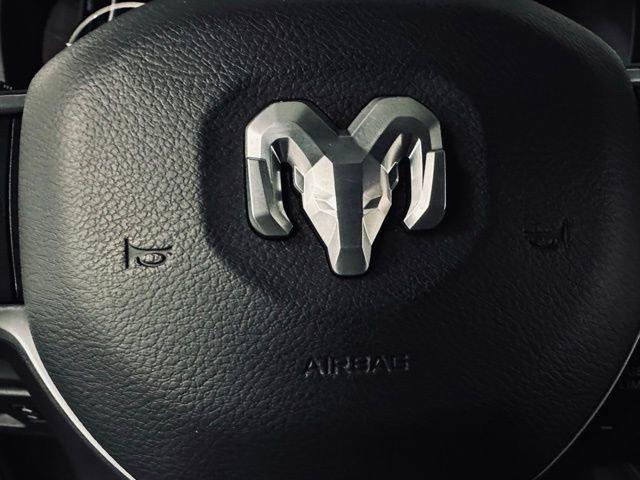 2021 Ram 1500 Vehicle Photo in MEDINA, OH 44256-9631