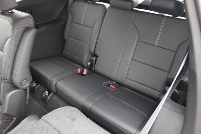 2025 GMC Acadia Vehicle Photo in Greenville, TX 75402