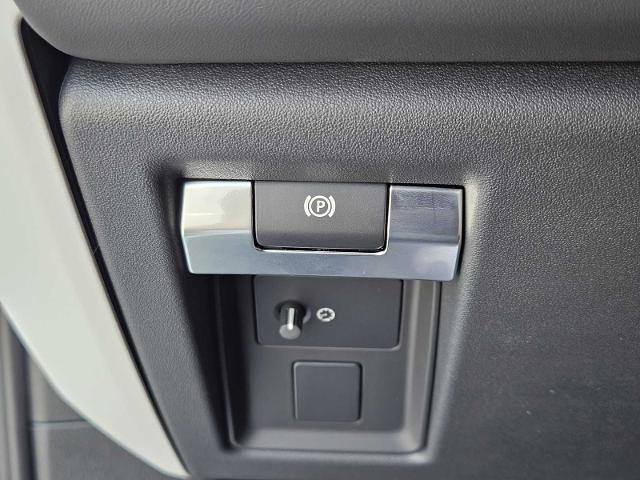 2025 Defender Vehicle Photo in AUSTIN, TX 78717