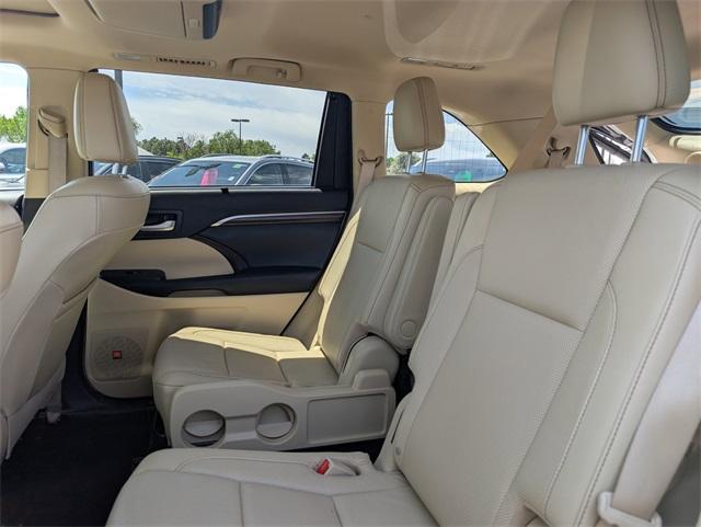 2016 Toyota Highlander Hybrid Vehicle Photo in AURORA, CO 80012-4011