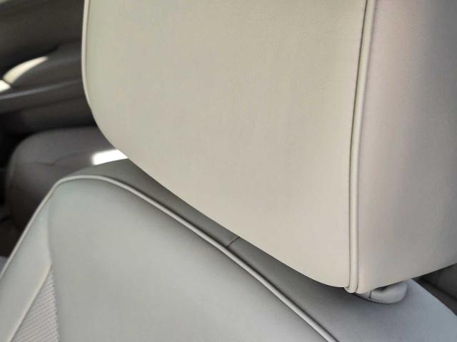 2014 Chrysler 300 Vehicle Photo in DENTON, TX 76210-9321