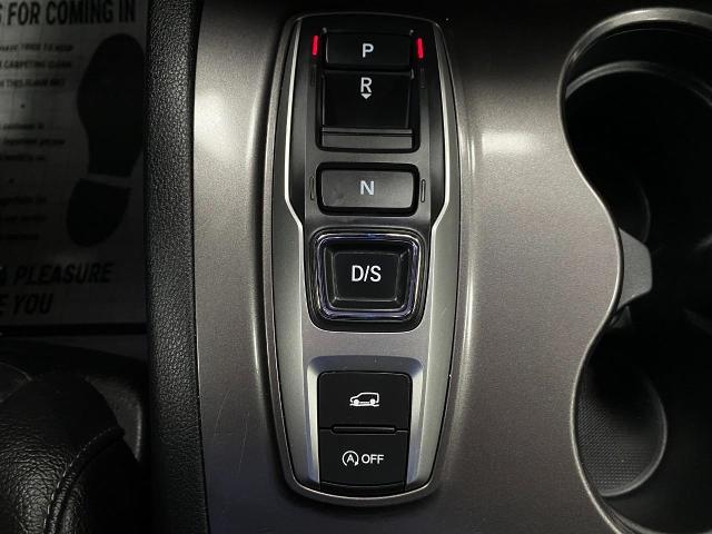 2022 Honda Pilot Vehicle Photo in Appleton, WI 54913