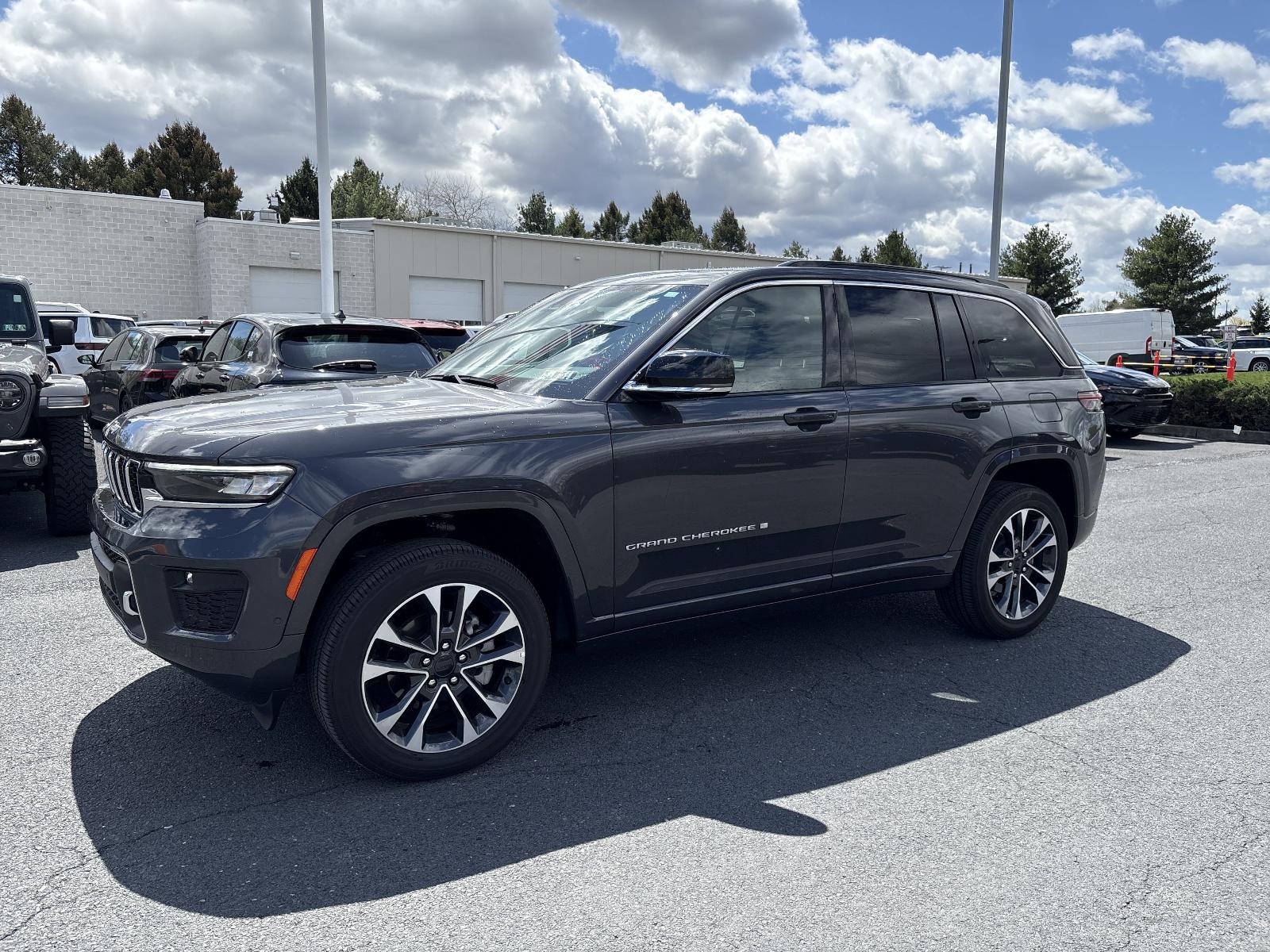 2025 Jeep Grand Cherokee Vehicle Photo in Mechanicsburg, PA 17050-1707