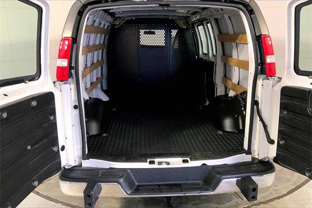2023 GMC Savana Cargo 2500 Vehicle Photo in KANSAS CITY, MO 64114-4502