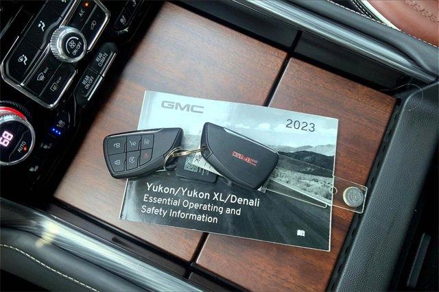 2023 GMC Yukon XL Vehicle Photo in KANSAS CITY, MO 64114-4545
