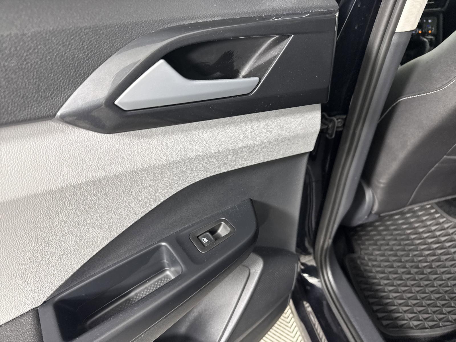 2024 Volkswagen Taos Vehicle Photo in Georgetown, TX 78626