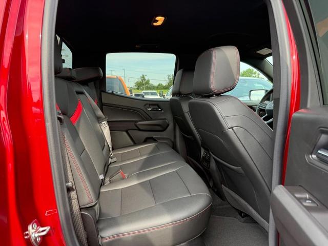 2025 Chevrolet Colorado Vehicle Photo in COLUMBIA, MO 65203-3903