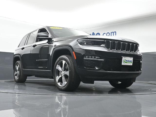 2023 Jeep Grand Cherokee 4xe Vehicle Photo in Cedar Rapids, IA 52402