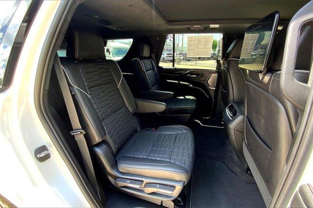 2023 Cadillac Escalade Vehicle Photo in KANSAS CITY, MO 64114-4545