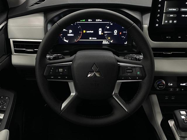 2025 Mitsubishi Outlander Vehicle Photo in Appleton, WI 54913
