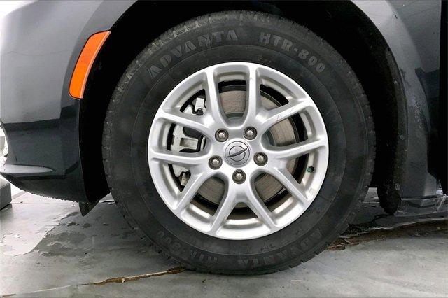2022 Chrysler Pacifica Vehicle Photo in KANSAS CITY, MO 64114-4502