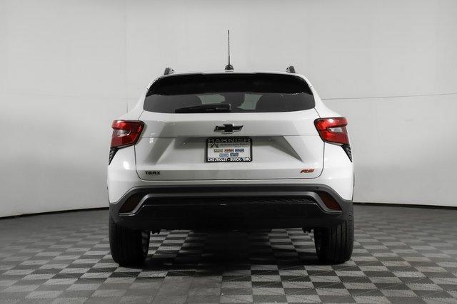 2025 Chevrolet Trax Vehicle Photo in PUYALLUP, WA 98371-4149