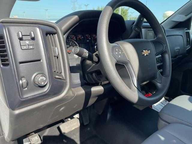 2024 Chevrolet Silverado Chassis Cab Vehicle Photo in JOLIET, IL 60435-8135