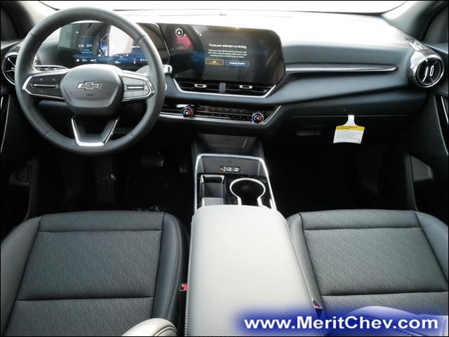 2025 Chevrolet Equinox Vehicle Photo in MAPLEWOOD, MN 55119-4794