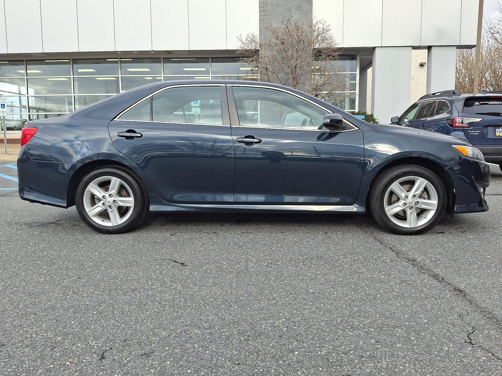 2014 Toyota Camry Vehicle Photo in BETHLEHEM, PA 18017