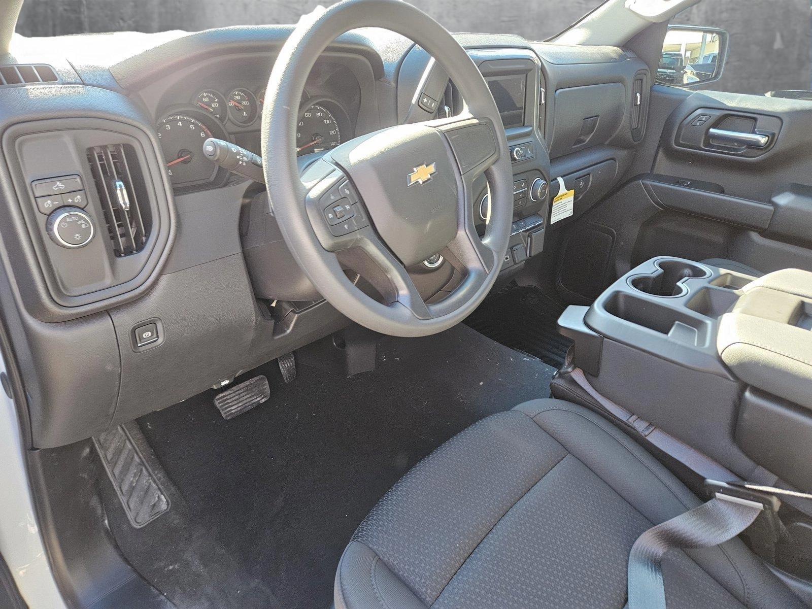 2025 Chevrolet Silverado 1500 Vehicle Photo in NORTH RICHLAND HILLS, TX 76180-7199