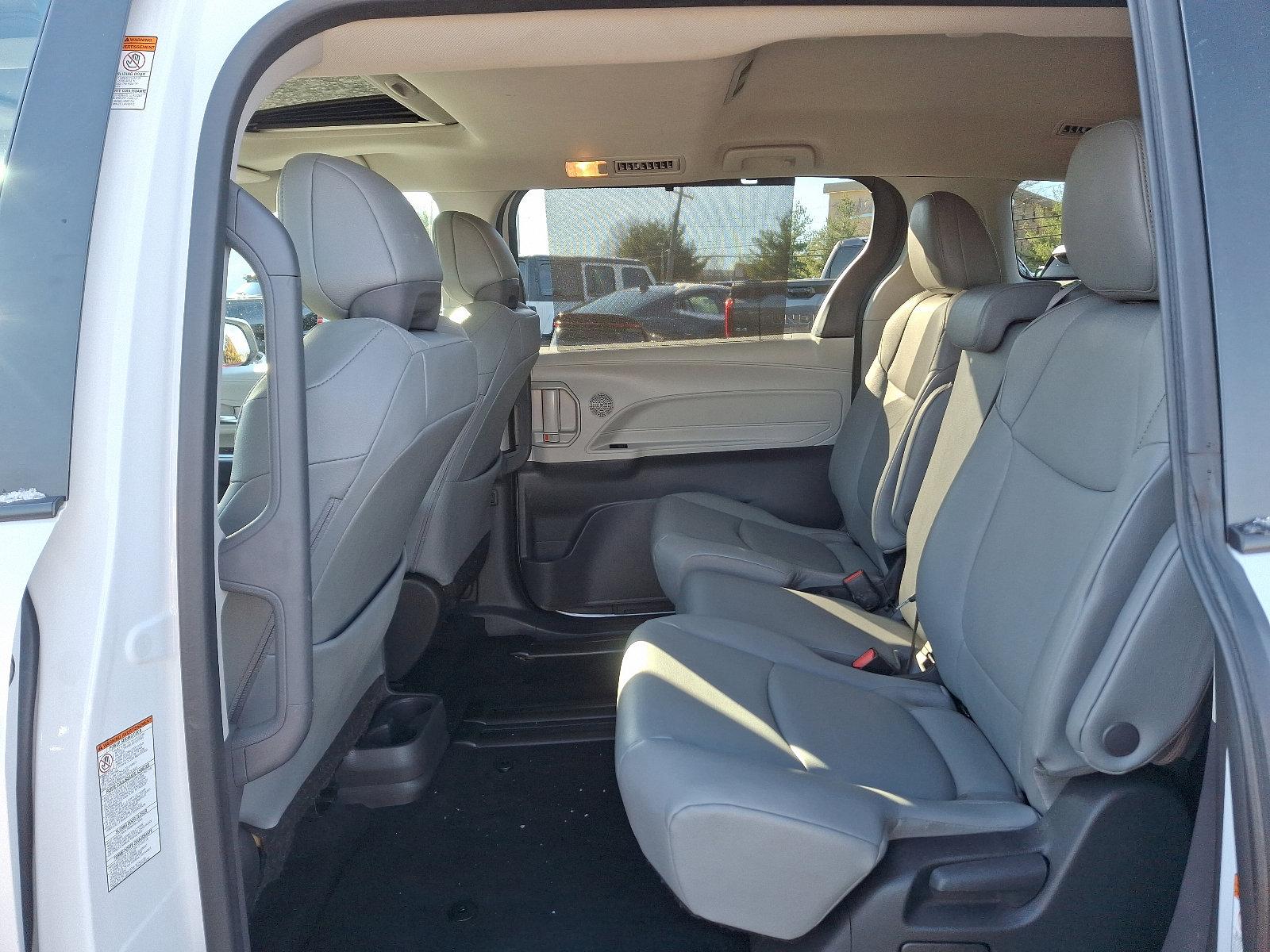 2023 Toyota Sienna Vehicle Photo in Trevose, PA 19053