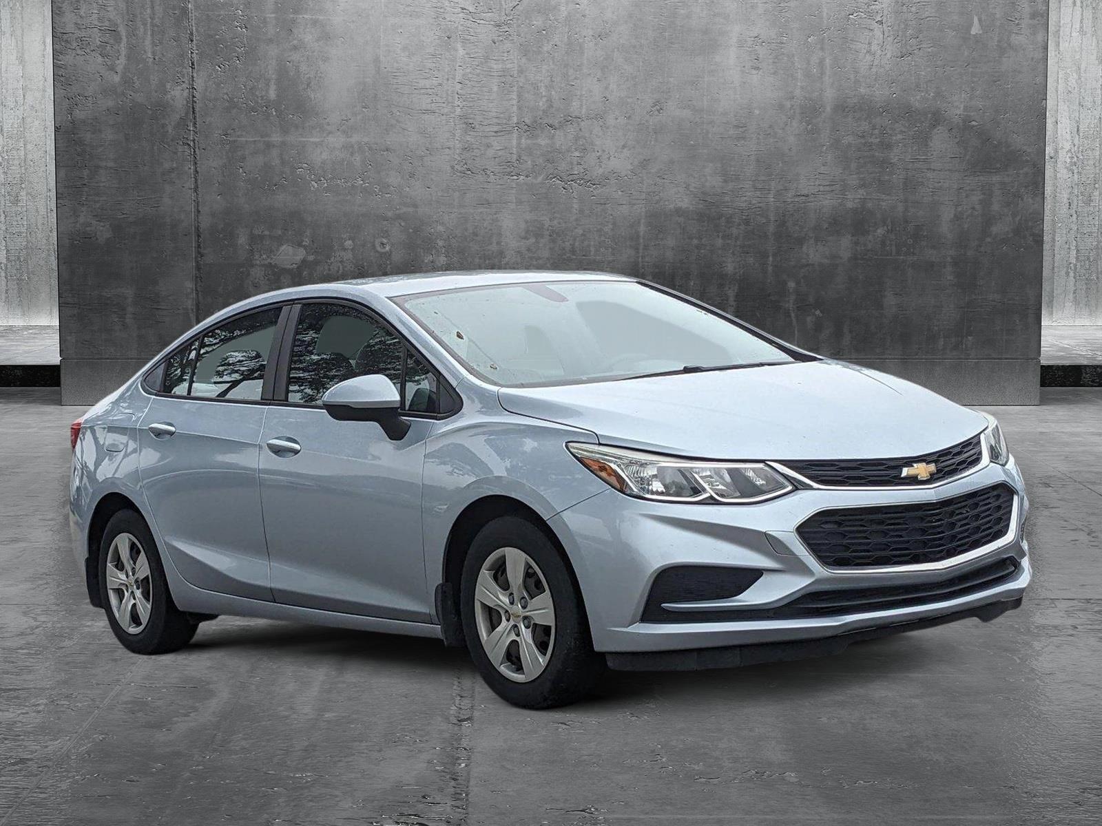 2018 Chevrolet Cruze Vehicle Photo in GREENACRES, FL 33463-3207