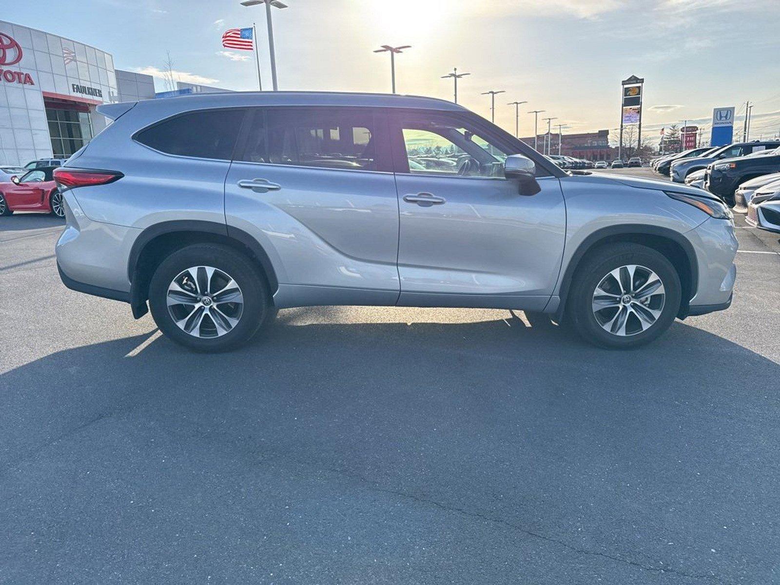 2023 Toyota Highlander Vehicle Photo in Harrisburg, PA 17111