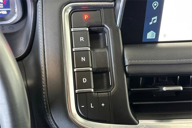 2023 Chevrolet Suburban Vehicle Photo in ELK GROVE, CA 95757-8703
