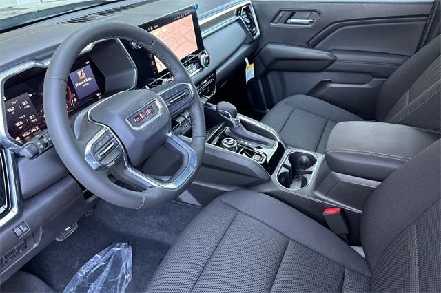 2025 GMC Canyon Vehicle Photo in ELK GROVE, CA 95757-8703