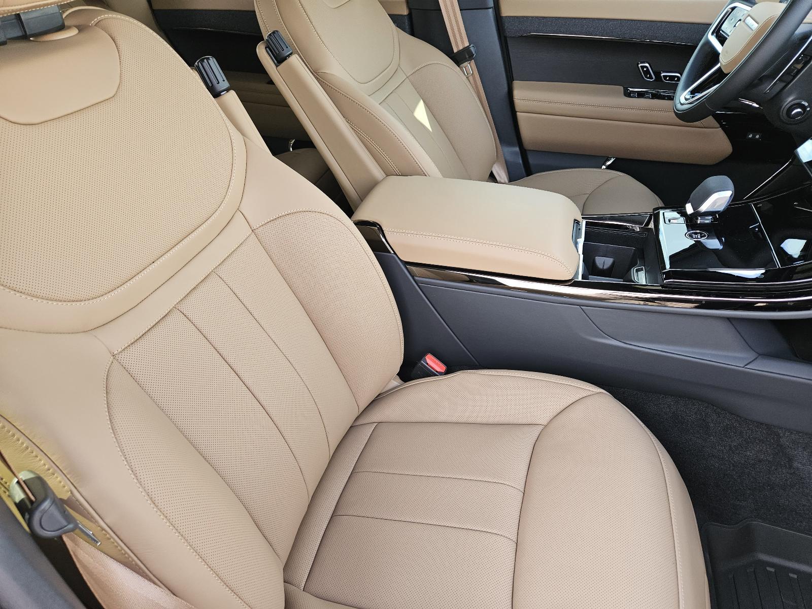 2025 Range Rover Sport Vehicle Photo in AUSTIN, TX 78717