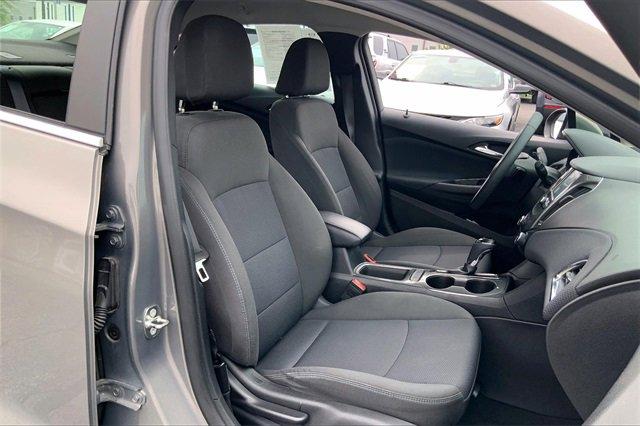 2018 Chevrolet Cruze Vehicle Photo in INDEPENDENCE, MO 64055-1377