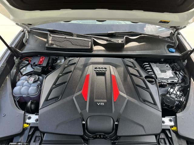 2025 Audi SQ8 Vehicle Photo in HOUSTON, TX 77090