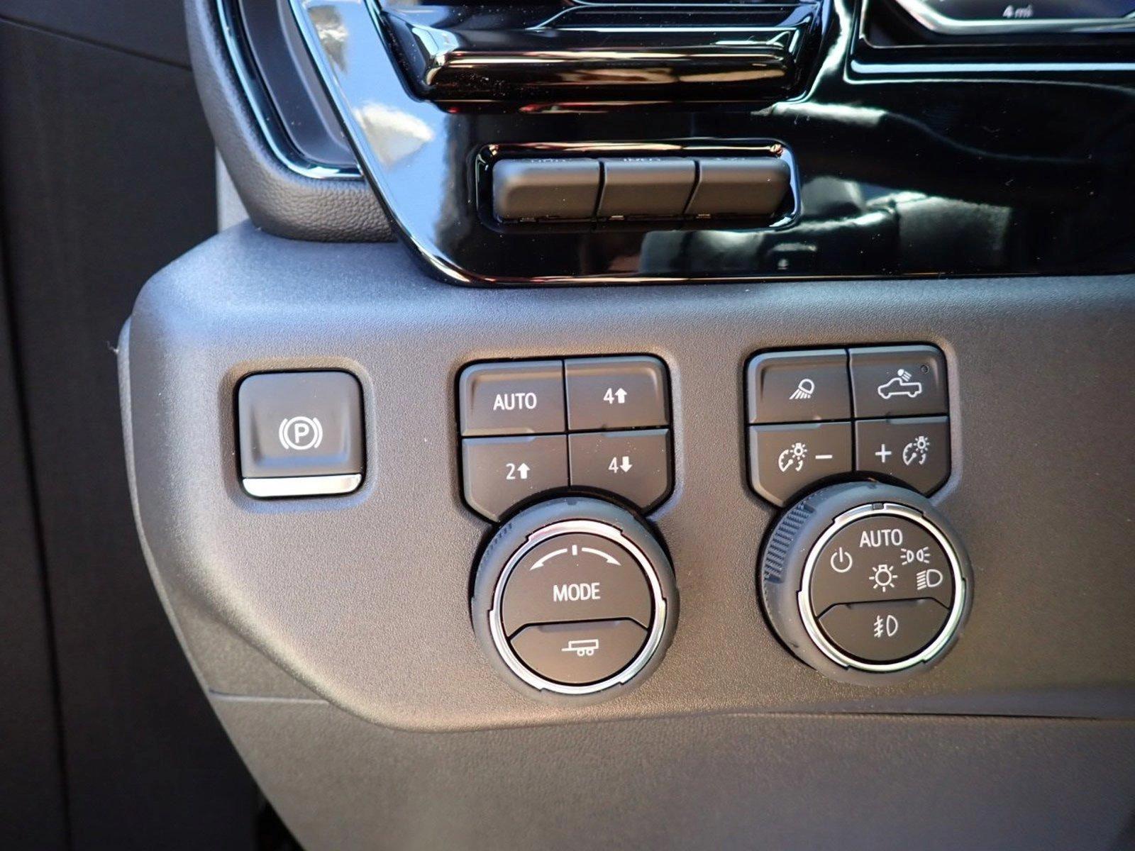 2025 Chevrolet Silverado 1500 Vehicle Photo in DENVER, CO 80221-3610