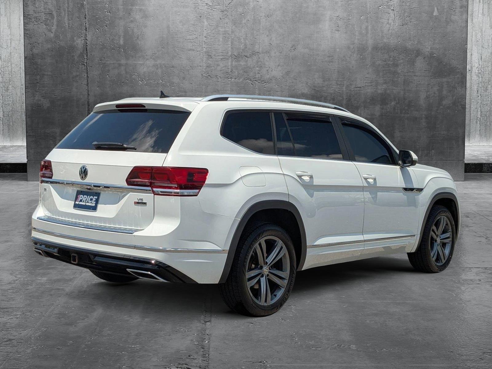2019 Volkswagen Atlas Vehicle Photo in St. Petersburg, FL 33713
