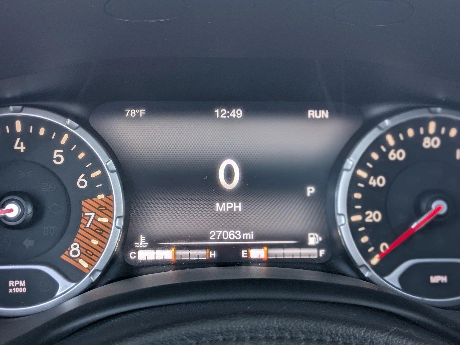 2019 Jeep Renegade Vehicle Photo in Valencia, CA 91355