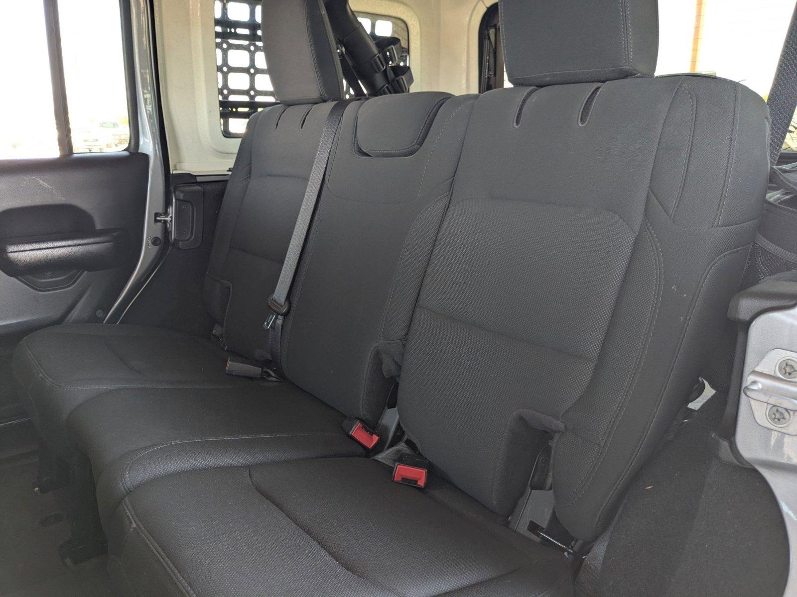 2020 Jeep Wrangler Unlimited Vehicle Photo in Valencia, CA 91355