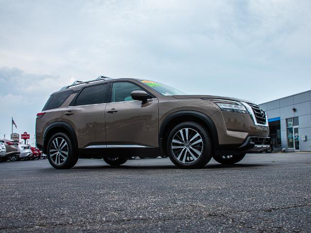 2023 Nissan Pathfinder Vehicle Photo in MADISON, IN 47250-1611