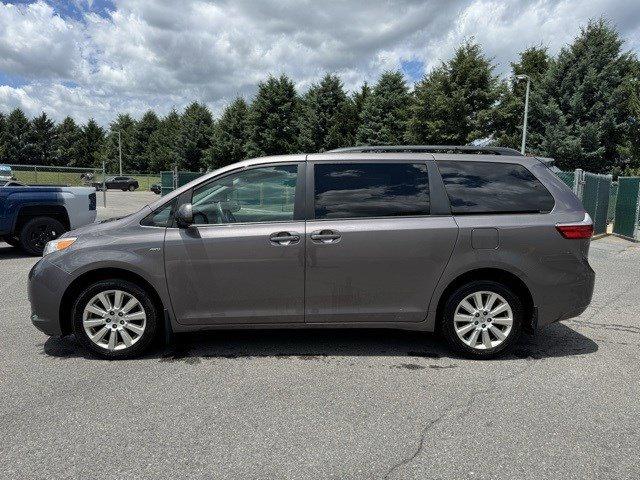 2016 Toyota Sienna Vehicle Photo in Mechanicsburg, PA 17050-1707