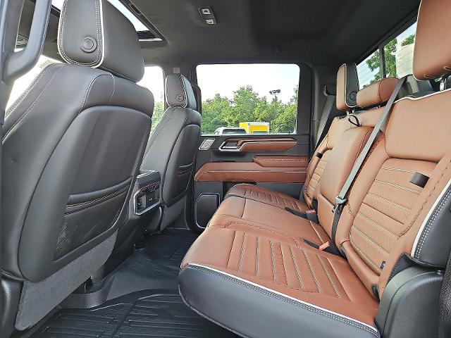 2025 GMC Sierra 2500 HD Vehicle Photo in TREVOSE, PA 19053-4984