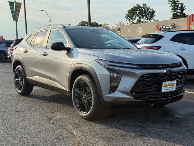 2025 Chevrolet Trax Vehicle Photo in COLUMBIA, MO 65203-3903