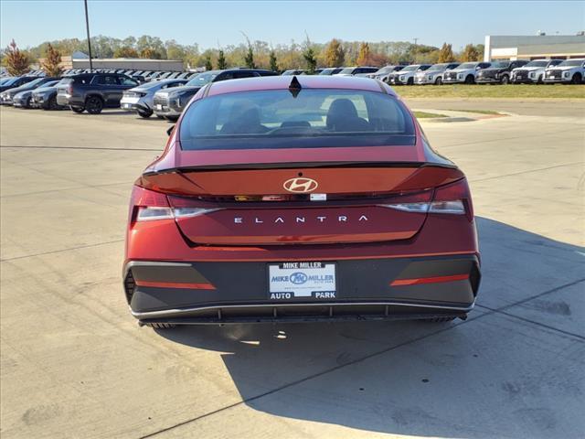 2025 Hyundai ELANTRA Vehicle Photo in Peoria, IL 61615