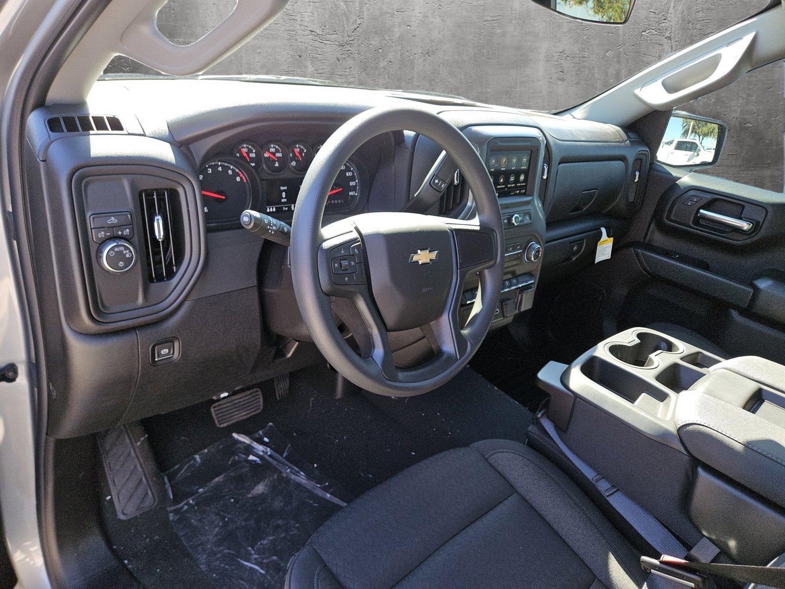 2025 Chevrolet Silverado 1500 Vehicle Photo in NORTH RICHLAND HILLS, TX 76180-7199