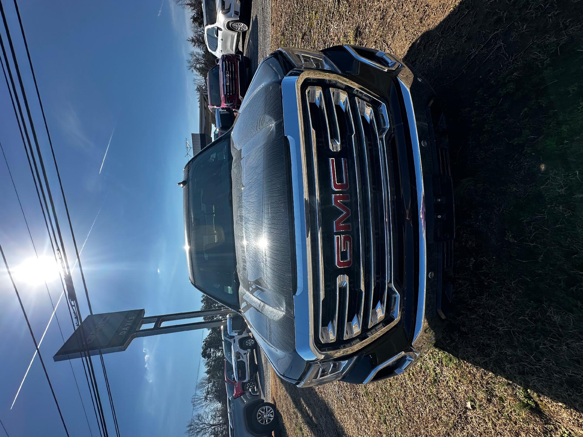 Used 2020 GMC Sierra 1500 SLT with VIN 3GTU9DED1LG357925 for sale in Farmville, VA