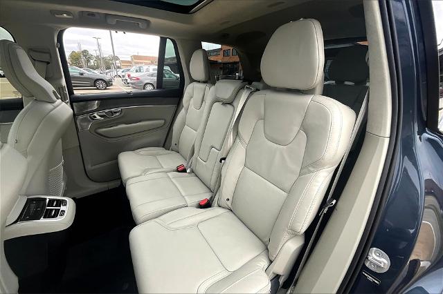 2025 Volvo XC90 Vehicle Photo in Houston, TX 77007